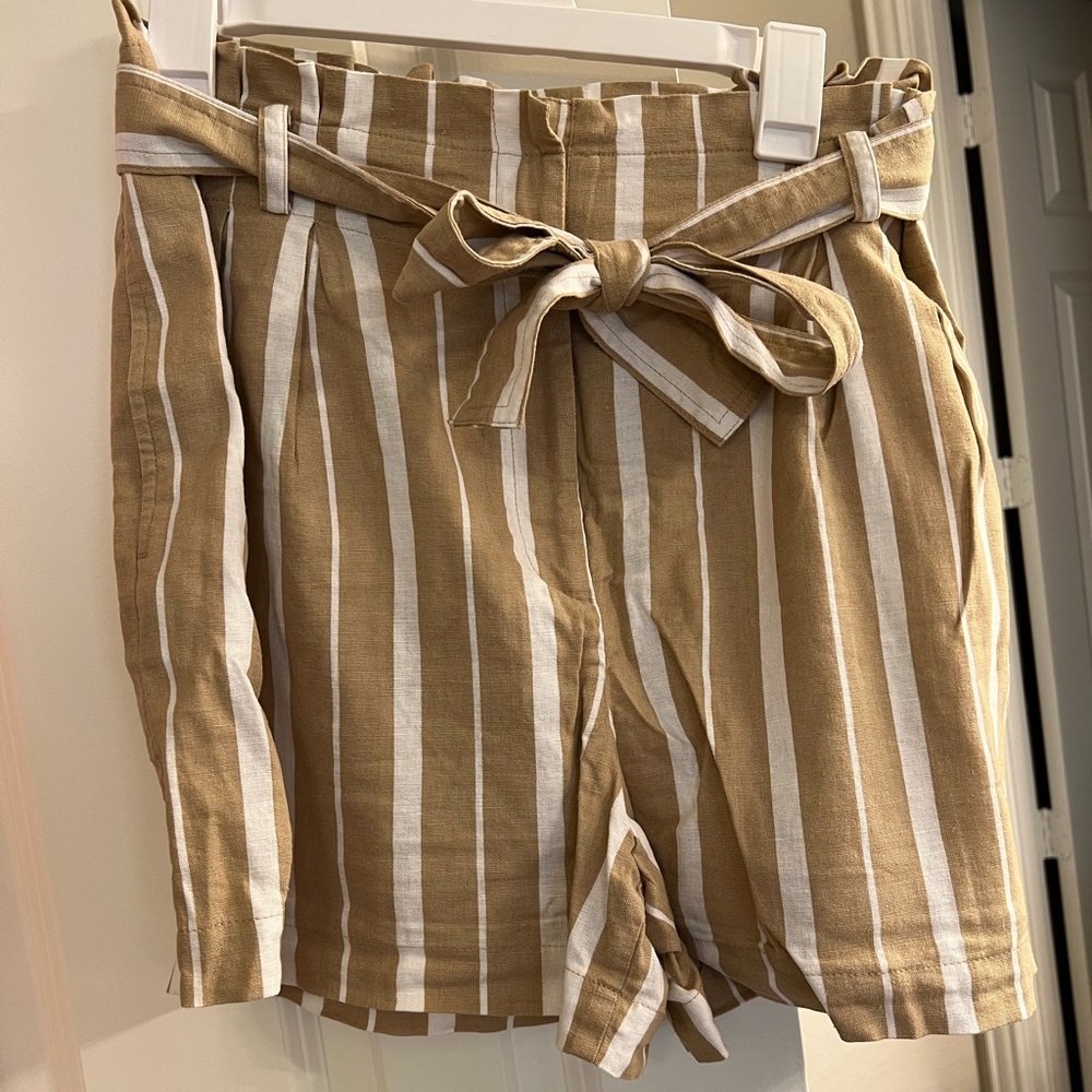 Ann Taylor high waisted shorts